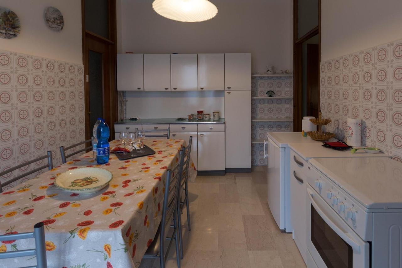 Ferienwohnung La Finestra Sul Parco Valeggio sul Mincio Exterior foto