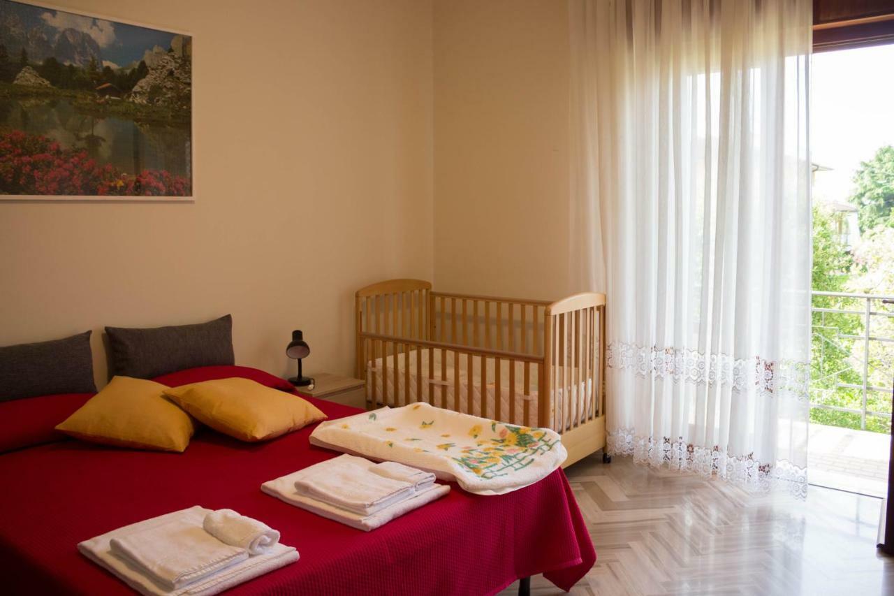 Ferienwohnung La Finestra Sul Parco Valeggio sul Mincio Exterior foto
